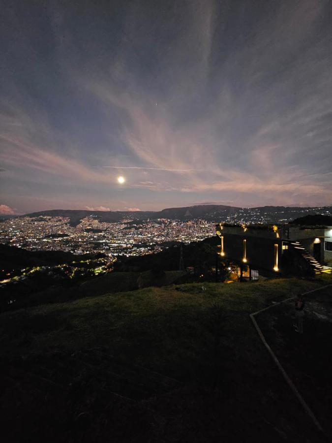 Villa La Casa En El Aire Medellín Exterior foto